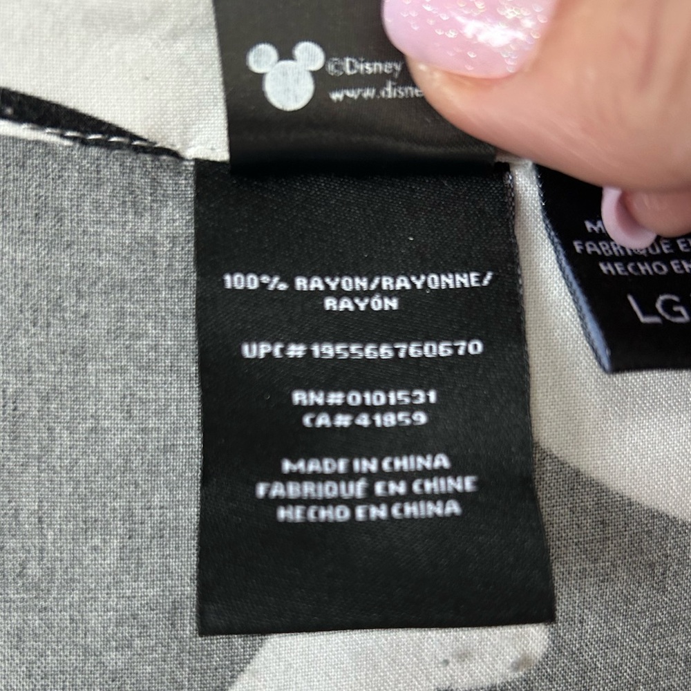 Disney Mickey Mouse and friends vintage camp shirt size Large - Picture 8 of 8